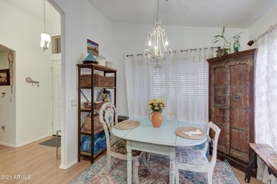252 N Rock St-9