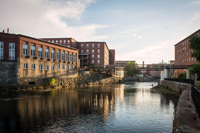 45 Hill St unit 3, Biddeford, ME 04005 - photo 2