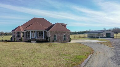 207 Henderson Rd, Shelbyville, TN 37160 - photo 3