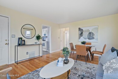 Inside-Spokane-Walnut-4