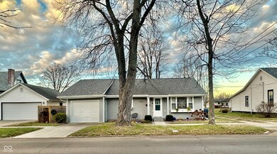 611 Pearl St, Covington, IN 47932 - photo 3