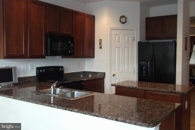 3360 Landmark Ct, Chambersburg, PA 17201 - photo 4