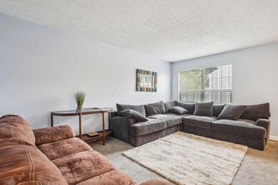 2-web-or-mls-962-charleston-way-dr