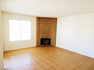 2159 Enfield Cir unit C, Las Vegas, NV 89156 - photo 4