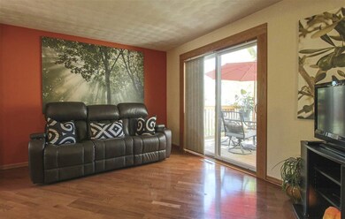 2220 Washington St, Cedar Falls, IA 50613 - photo 6