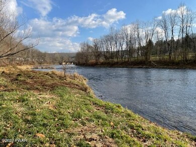 628 Unit 2 Hudson St, Hawley, PA 18428 - photo 5