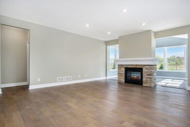 1406 Pentwater - 907 S SOUTH COVE CIRCLE