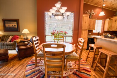 007_Dining Area