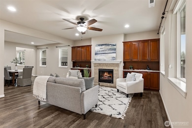 9079 Aster St SE, Tumwater, WA 98501 - photo 3