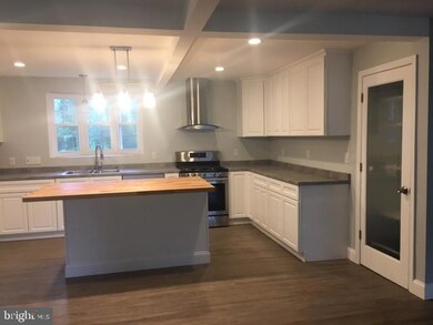 309 Pine Blvd, Orwigsburg, PA 17961 - photo 4