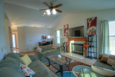 MLS 1081 Viewpointe Dr