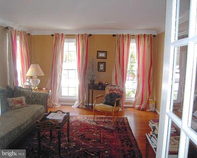 15465 Waters Creek Dr, Centreville, VA 20120 - photo 6