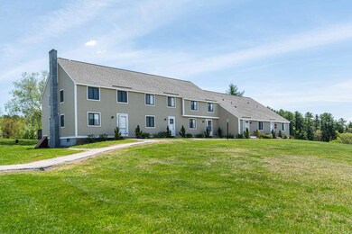 11 Pendleton Ln, Londonderry, NH 03053 - photo 4