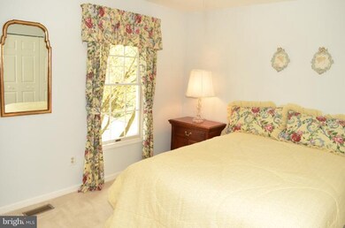 12 Old Elm Ct, Lutherville Timonium, MD 21093 - photo 2