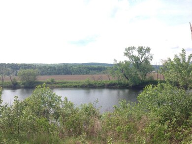 482 Elm St, Lancaster, NH 03584 - photo 2