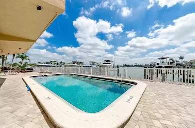11605 3rd St E unit 305, Treasure Island, FL 33706 - photo 6