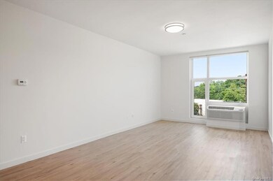 550 Halstead Ave unit 304, Harrison, NY 10528 - photo 2