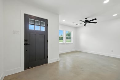 3206 Sayle St unit 101, Greenville, TX 75401 - photo 4