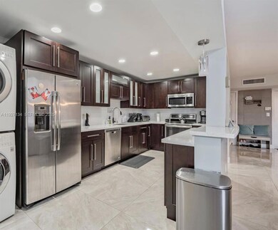 550 NW 210th St unit 10229, Miami, FL 33169 - photo 4