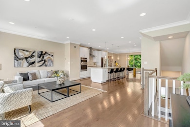 4912 Trail Vista Ln, Chantilly, VA 20151 - photo 2