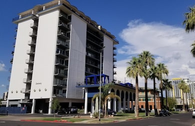 MID-CENTURY MODERN HI-RISE