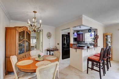 310 Camden M, West Palm Beach, FL 33417 - photo 5