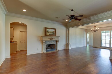 317 La villa Circle_-11