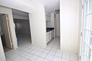 6111 Beverlyhill St unit 70, Houston, TX 77057 - photo 7