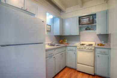 3011 Whitis Ave unit 102, Austin, TX 78705 - photo 5