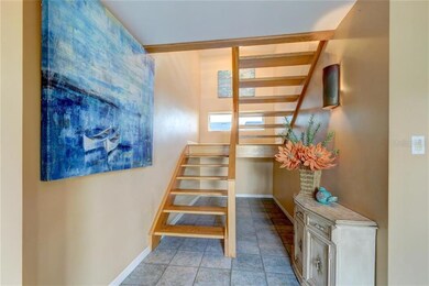 7702 Bayshore Dr, Treasure Island, FL 33706 - photo 2