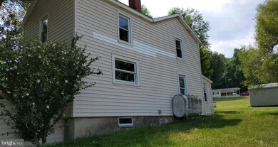 49 Waterfall Rd, Chester Gap, VA 22623 - photo 4