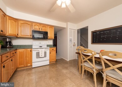 10506 E Wind Way, Columbia, MD 21044 - photo 7