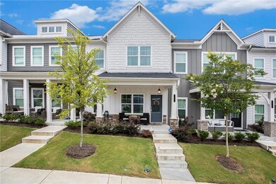 View of front of property featuring a front lawn a
