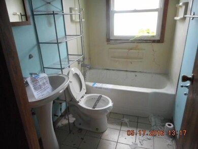 62 S Hampton Rd, Columbus, OH 43213 - photo 5