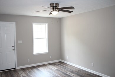 111 Winding Way unit 2, McMinnville, TN 37110 - photo 2