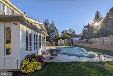 1006 Kimberwicke Rd, McLean, VA 22102 - photo 6