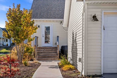 1402 River Landing St, Normal, IL 61761 - photo 4