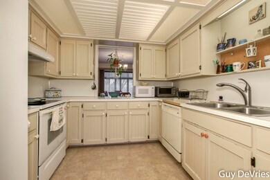 Radcliff Village 2354-7