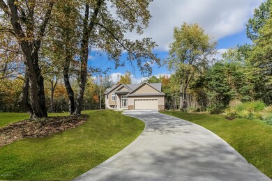002-Front_View-2163404-medium