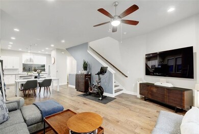 4405 Swift Path unit 17, Austin, TX 78741 - photo 4