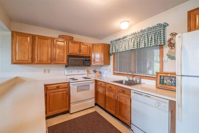 18 Ridge C unit 32, Woodstock, NH 03262 - photo 5