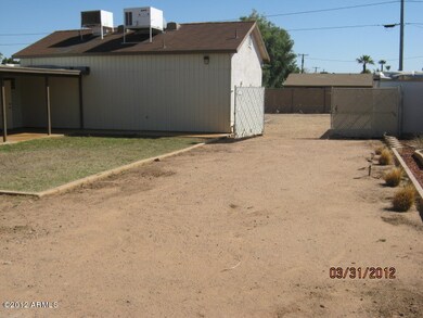 SIDE YARD & RV GATE 1