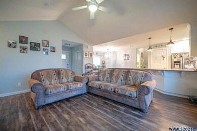 38760 SW 2nd Ave, Scio, OR 97374 - photo 3