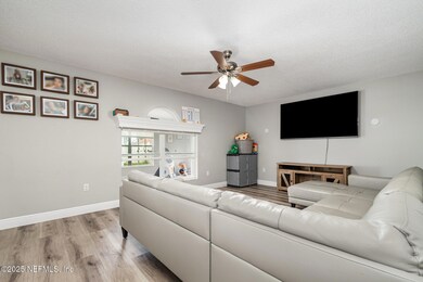 3207 Scenic Woods Dr, Deltona, FL 32725 - photo 7