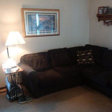 821 Mark Place - LR