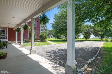 12148 Atlantic Rd, Assawoman, VA 23302 - photo 5