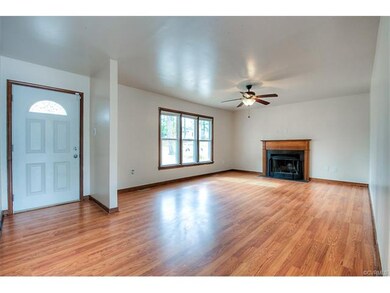 5612 Winterleaf Dr, North Chesterfield, VA 23234 - photo 3