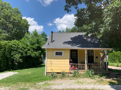 Detached 2 br unit