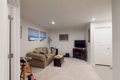 67 Nicholas Dr E unit 67, Des Plaines, IL 60016 - photo 4