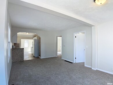 109 S Elmwood Ave, Davenport, IA 52802 - photo 6